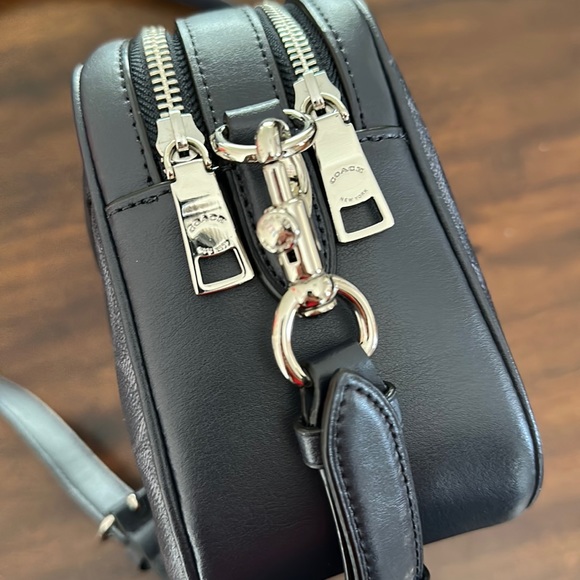 LIKE NEW COACH • Jes Crossbody in Signature Canvas - Picture 3 of 12